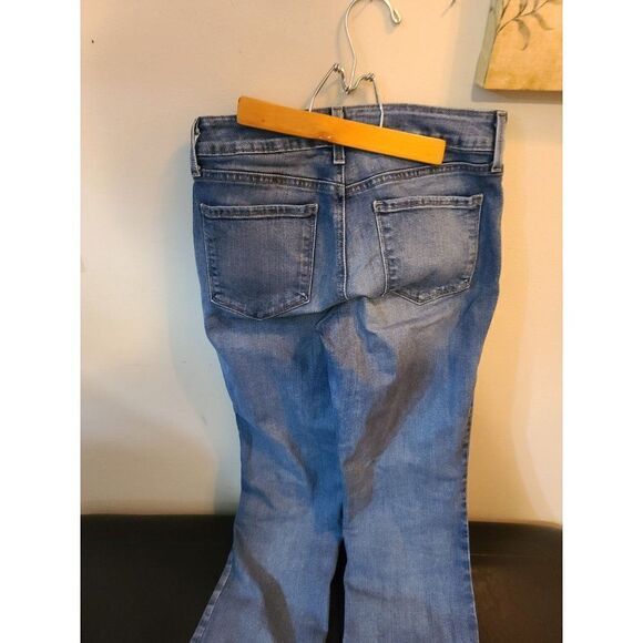Womans Not Your Daughters Jeans Straight Leg Medium Wash Size 2 - Picture 3 of 5